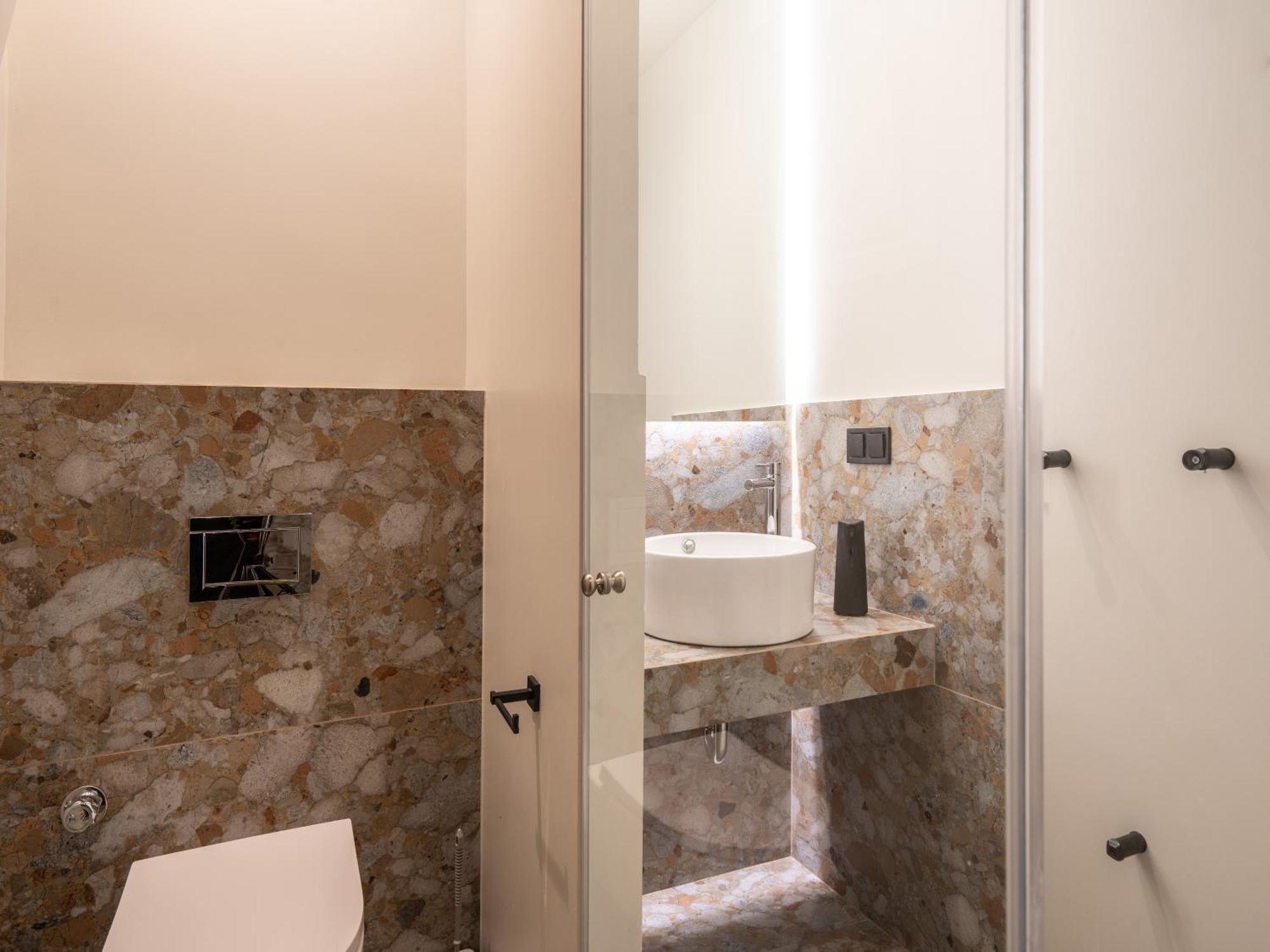 A Place 4U No6 - City Escape With Balcony Lounge & Open Living Space Atenas Exterior foto
