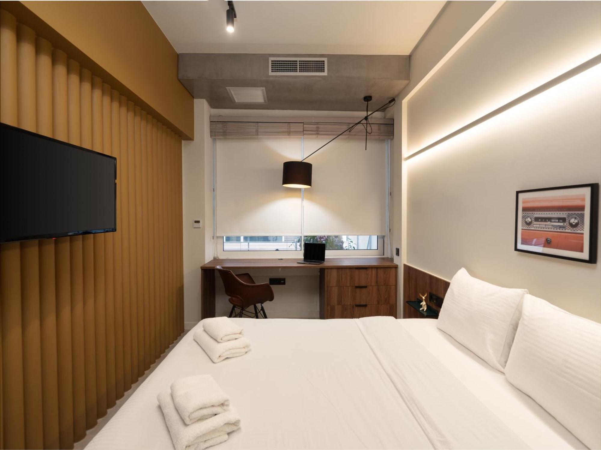 A Place 4U No6 - City Escape With Balcony Lounge & Open Living Space Atenas Exterior foto