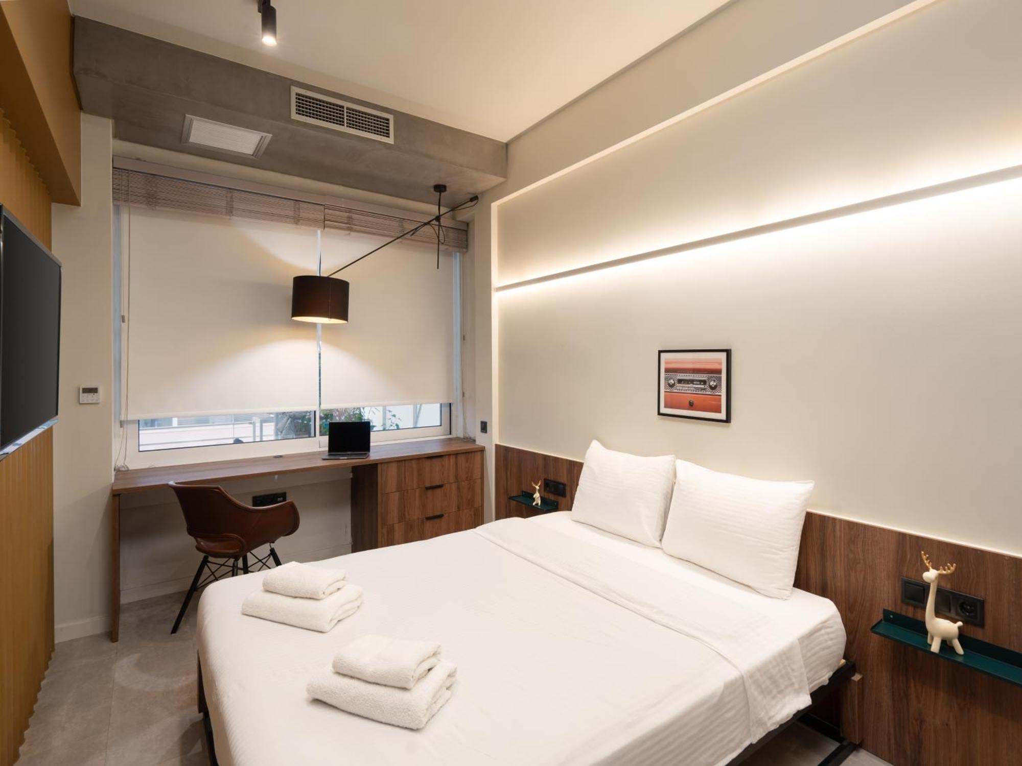 A Place 4U No6 - City Escape With Balcony Lounge & Open Living Space Atenas Exterior foto