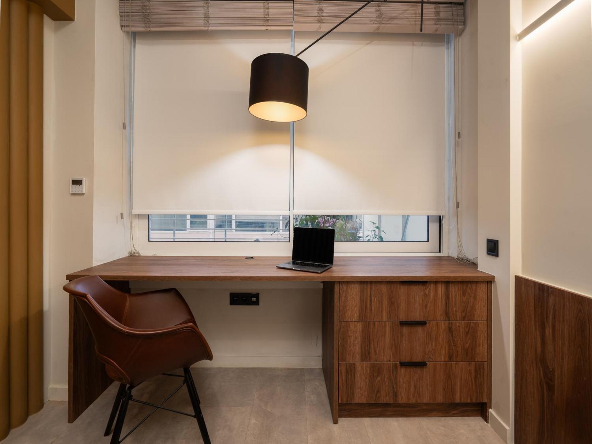 A Place 4U No6 - City Escape With Balcony Lounge & Open Living Space Atenas Exterior foto